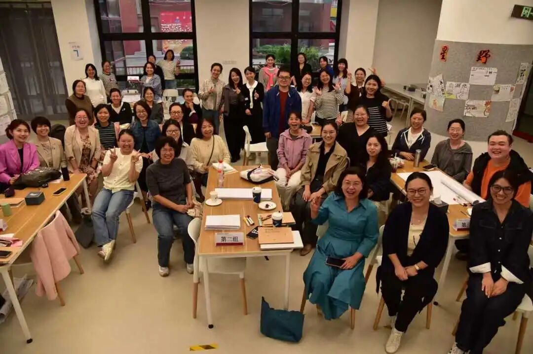 北京实验学校教师团队合影